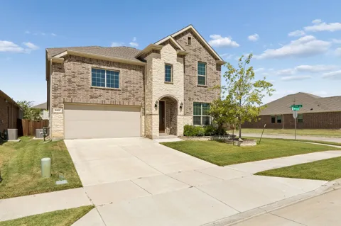 3400 Swift Fox Way