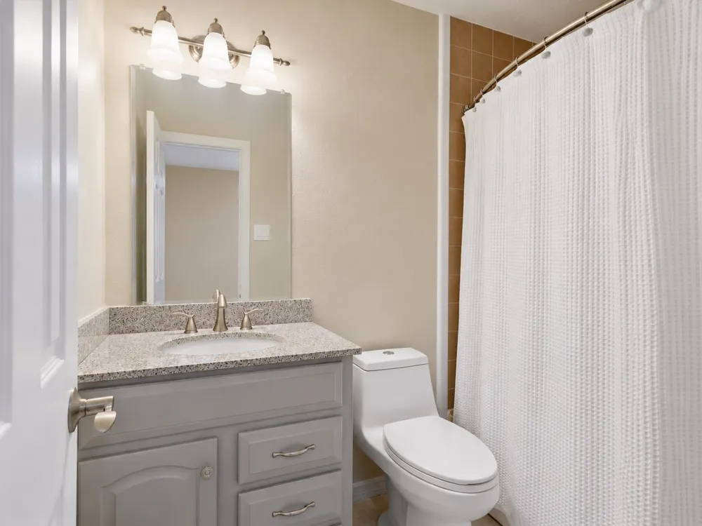 3379 Forest Glen Drive Corinth, TX 76210