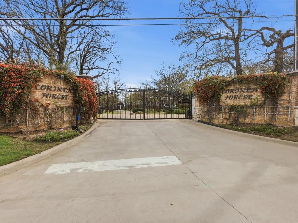 3379 Forest Glen Drive Corinth, TX 76210