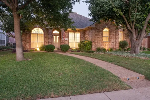 742 Yellowstone Drive
