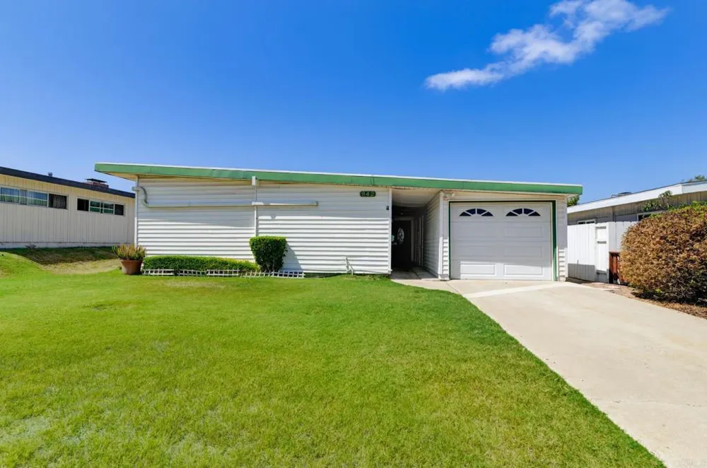 942 Helix Avenue Chula Vista, CA 91911