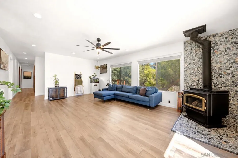 3250 Salton Vista Drive Julian, CA 92036