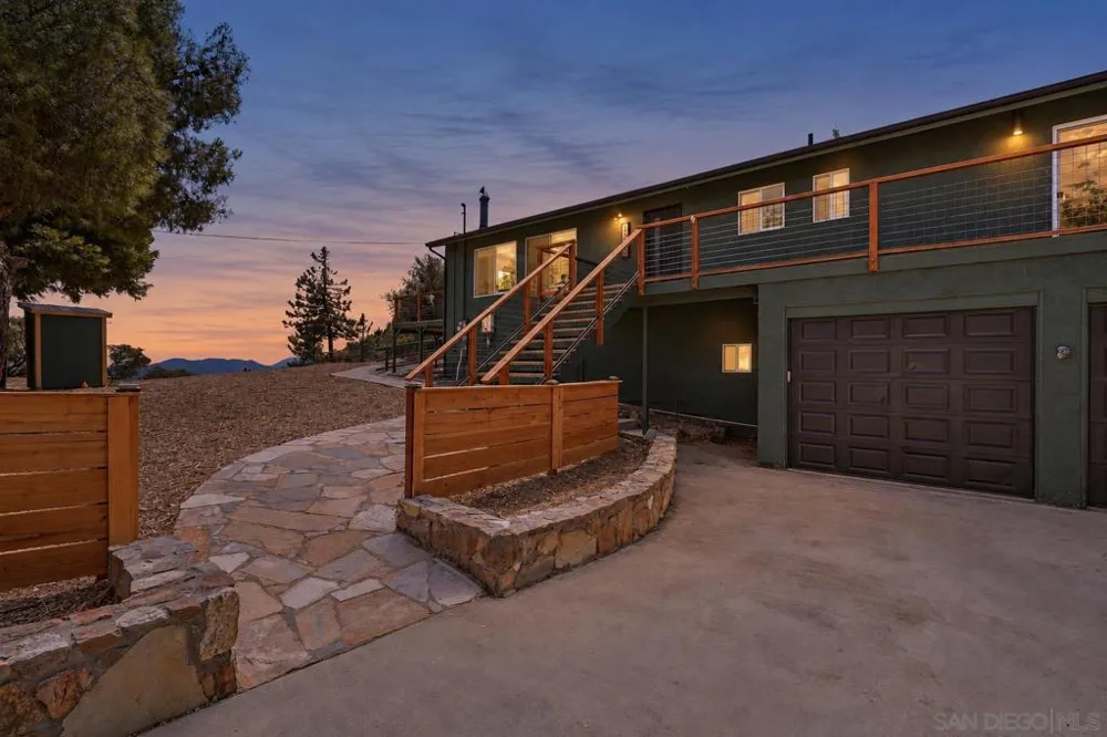 3250 Salton Vista Drive Julian, CA 92036