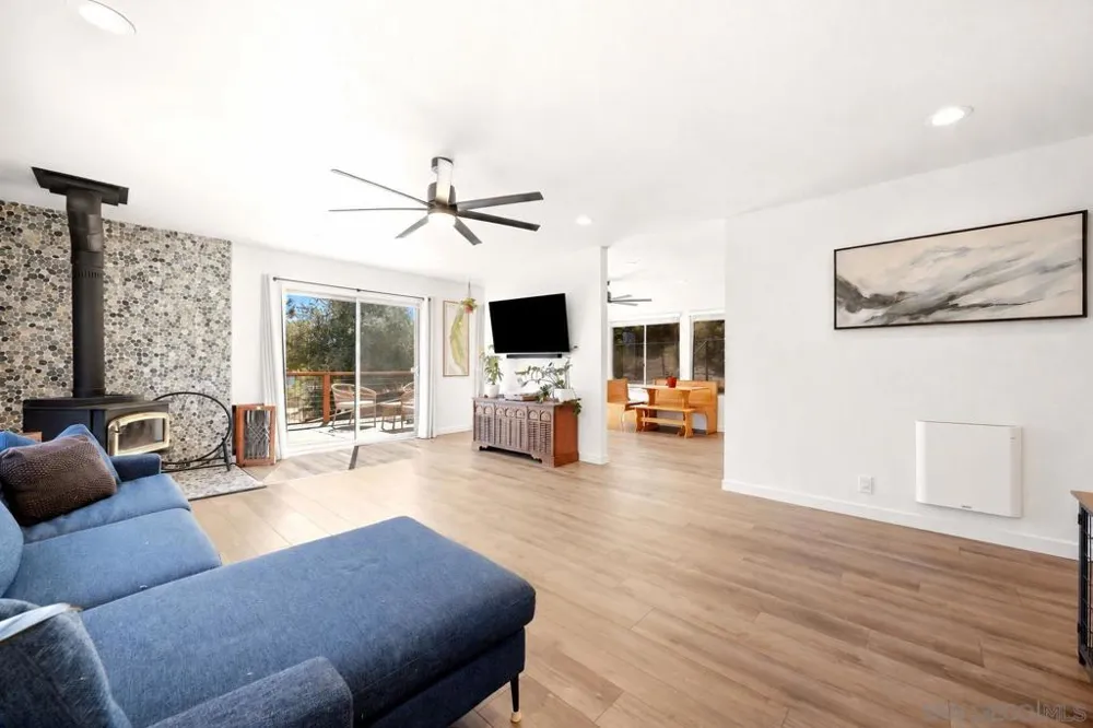 3250 Salton Vista Drive Julian, CA 92036