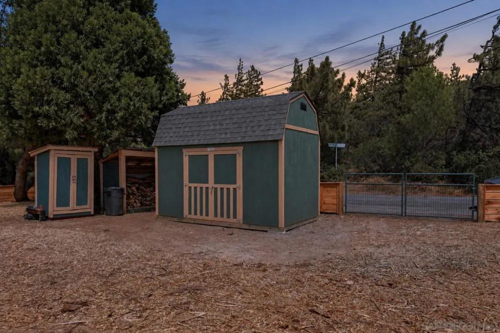 3250 Salton Vista Drive Julian, CA 92036