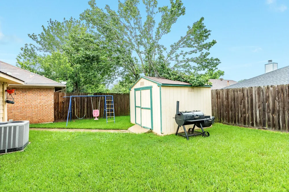 108 Coffee Lane Lake Jackson, TX 77566