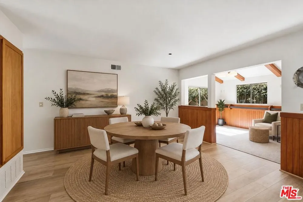 3530 Via Marina Avenue Oxnard, CA 93035