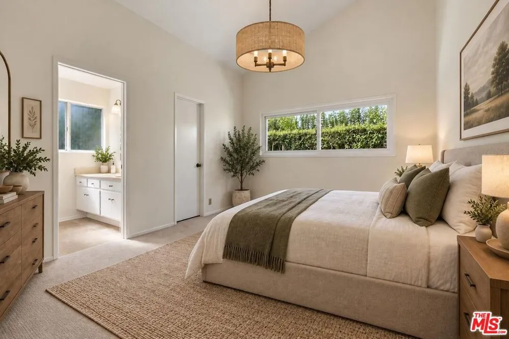 3530 Via Marina Avenue Oxnard, CA 93035