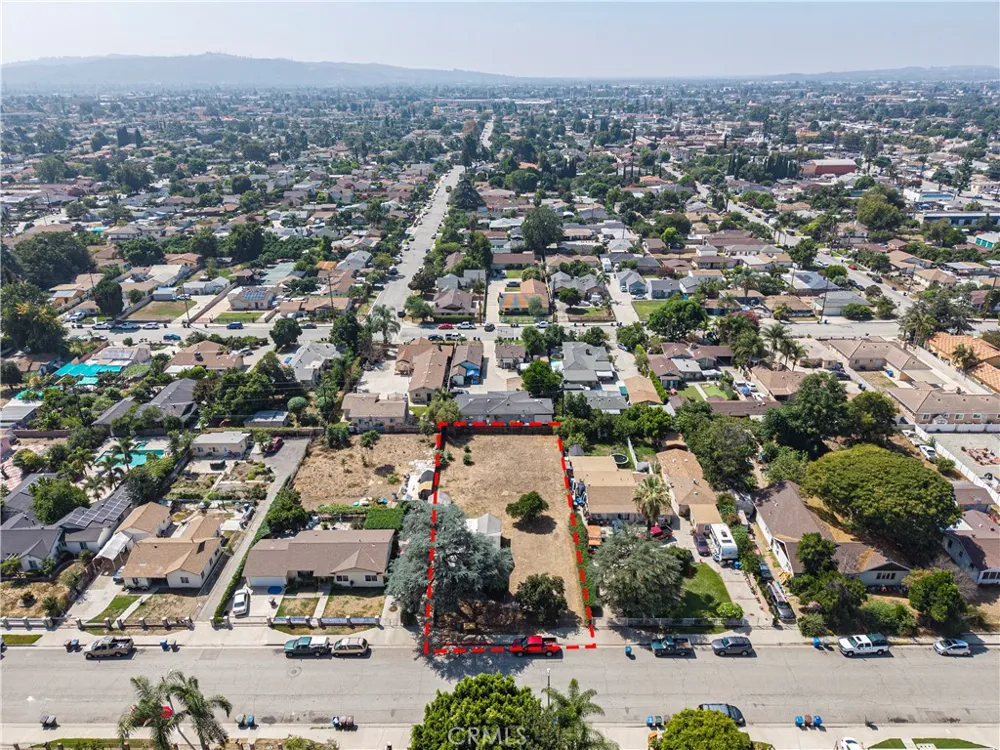 11704 Emery Street El Monte, CA 91732