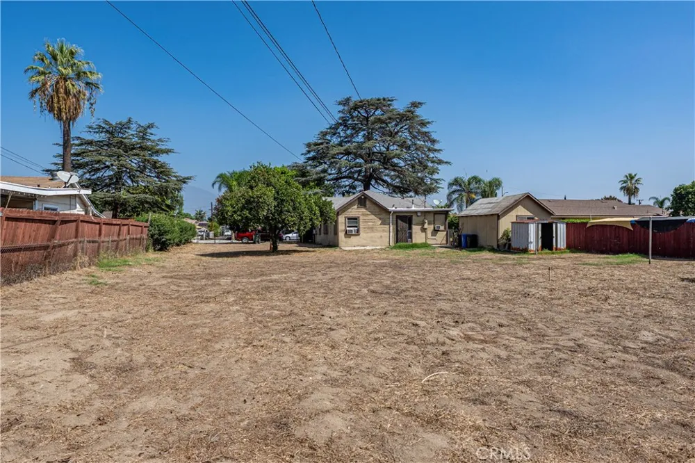 11704 Emery Street El Monte, CA 91732