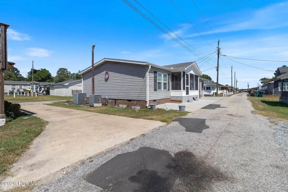 51 Clarkland Village Street Elizabethtown, NC 28337