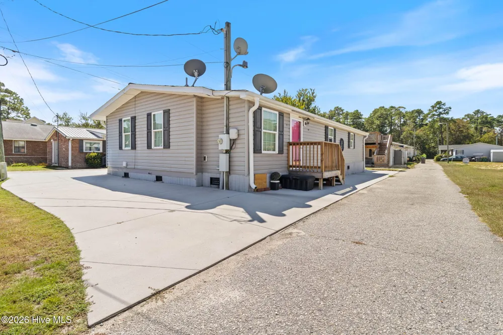 51 Clarkland Village Street Elizabethtown, NC 28337