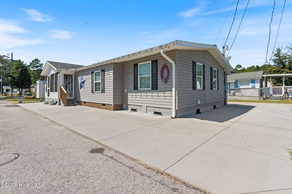 51 Clarkland Village Street Elizabethtown, NC 28337