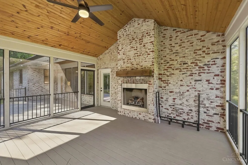 210 Blue Jay Way Chester, OH 45177