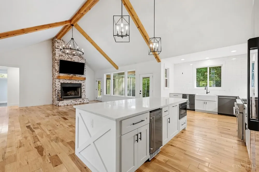 210 Blue Jay Way Chester, OH 45177