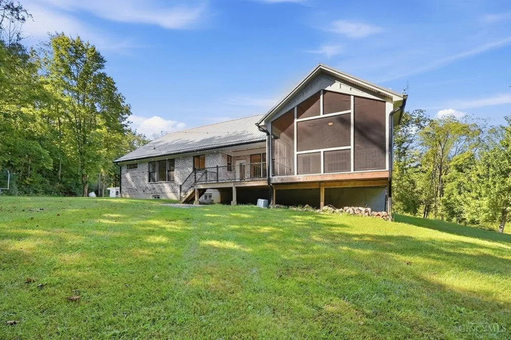 210 Blue Jay Way Chester, OH 45177