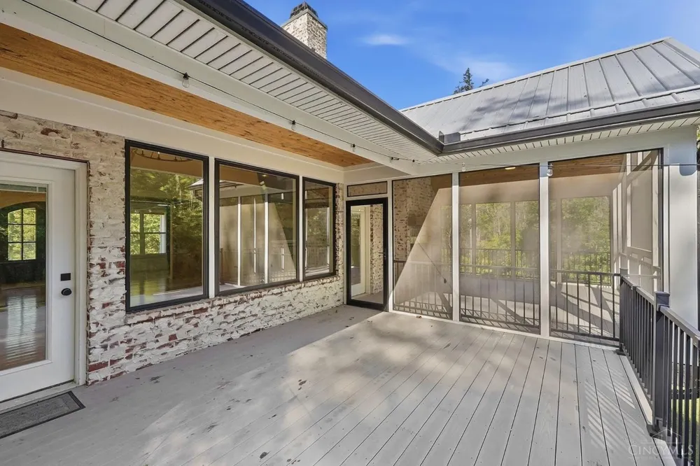 210 Blue Jay Way Chester, OH 45177