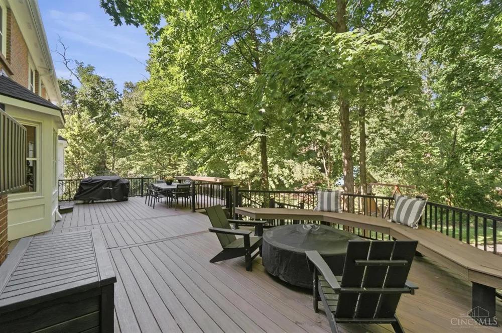 3831 Monets Lane Evendale, OH 45241