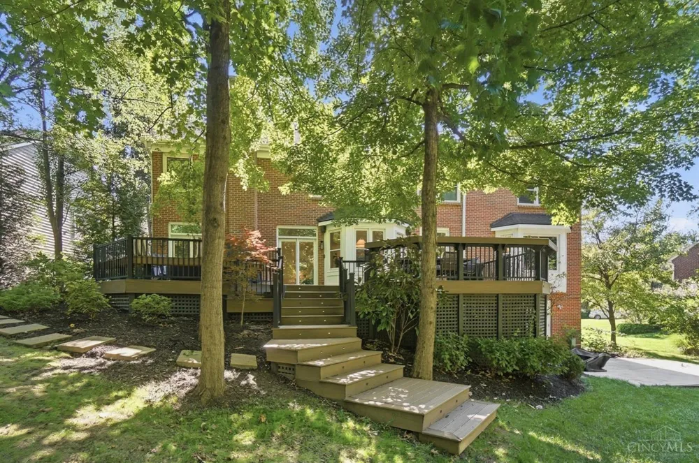 3831 Monets Lane Evendale, OH 45241