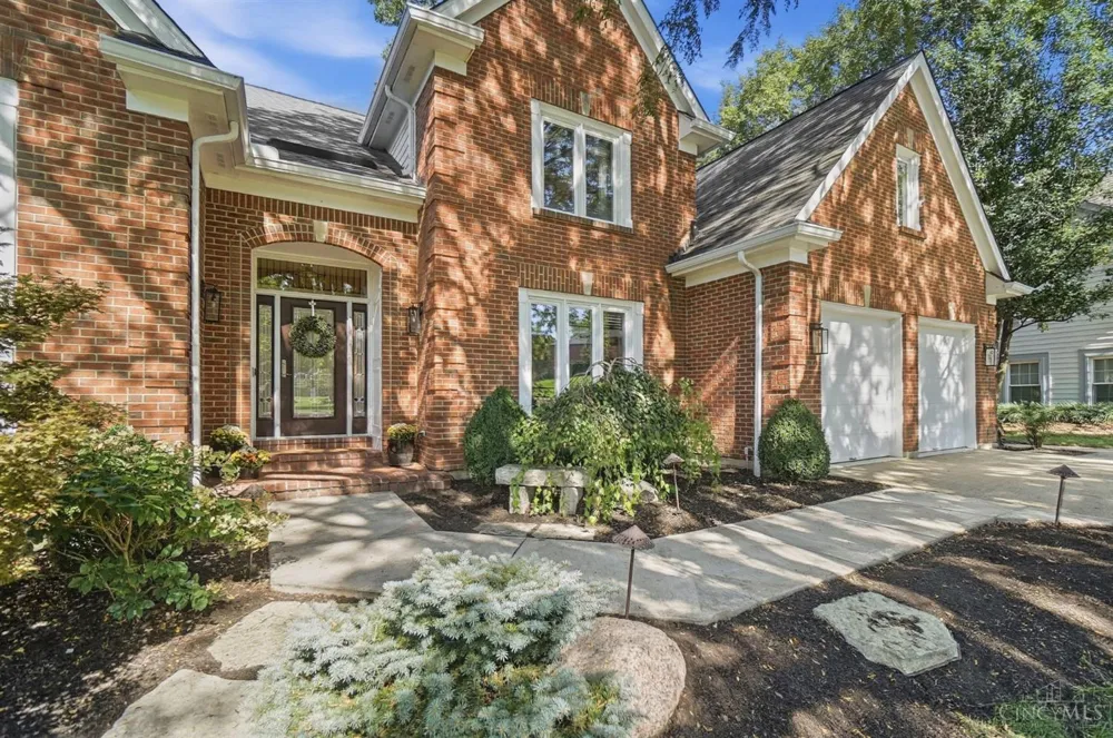 3831 Monets Lane Evendale, OH 45241