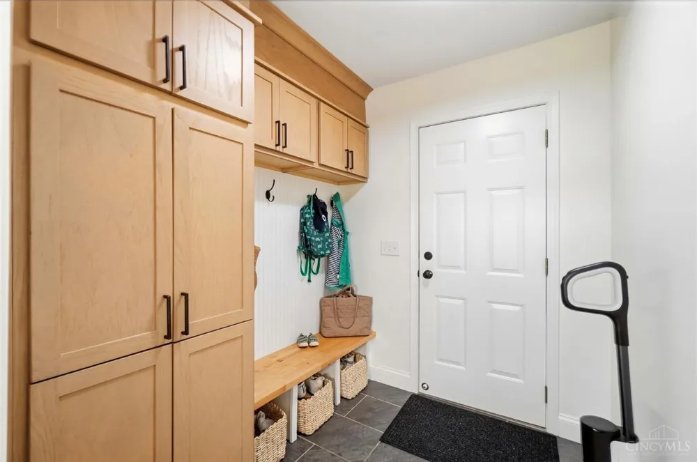 3831 Monets Lane Evendale, OH 45241
