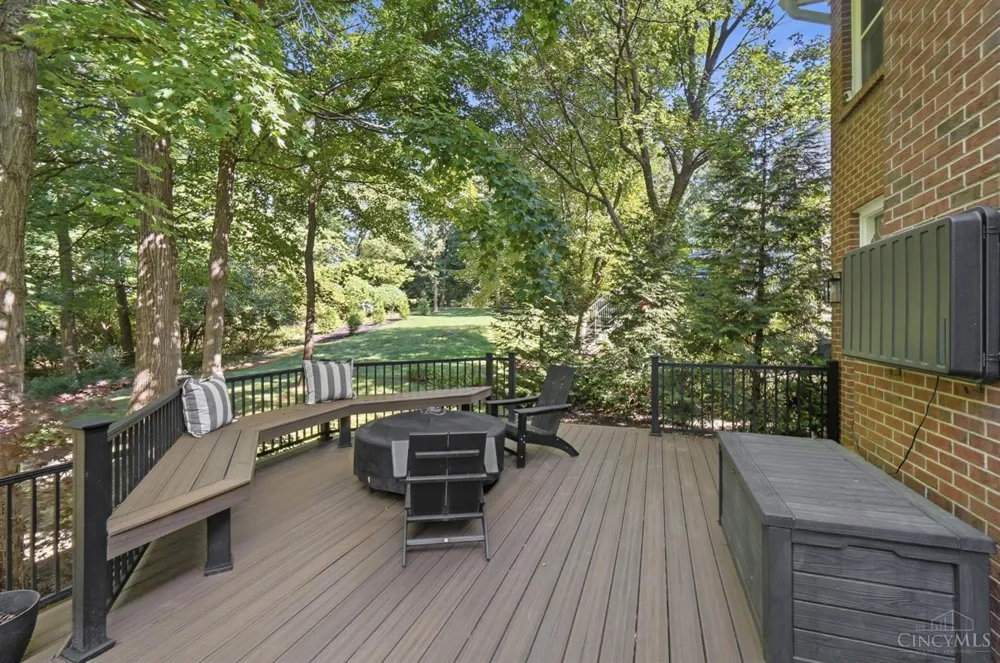 3831 Monets Lane Evendale, OH 45241
