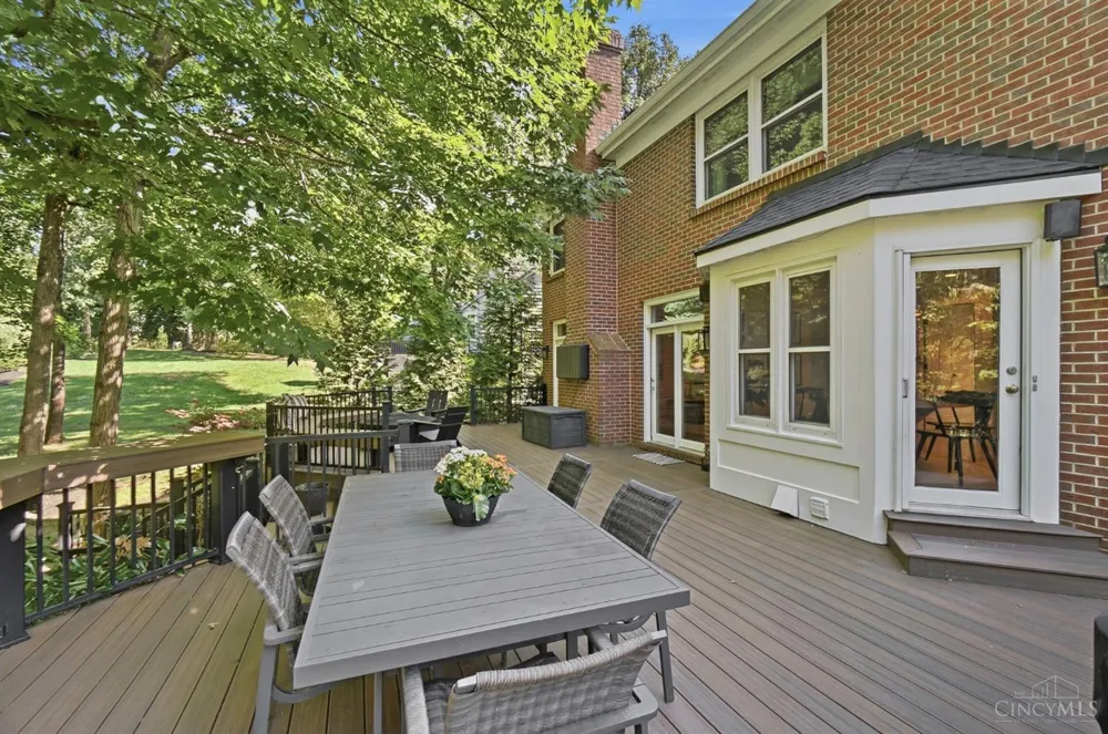 3831 Monets Lane Evendale, OH 45241