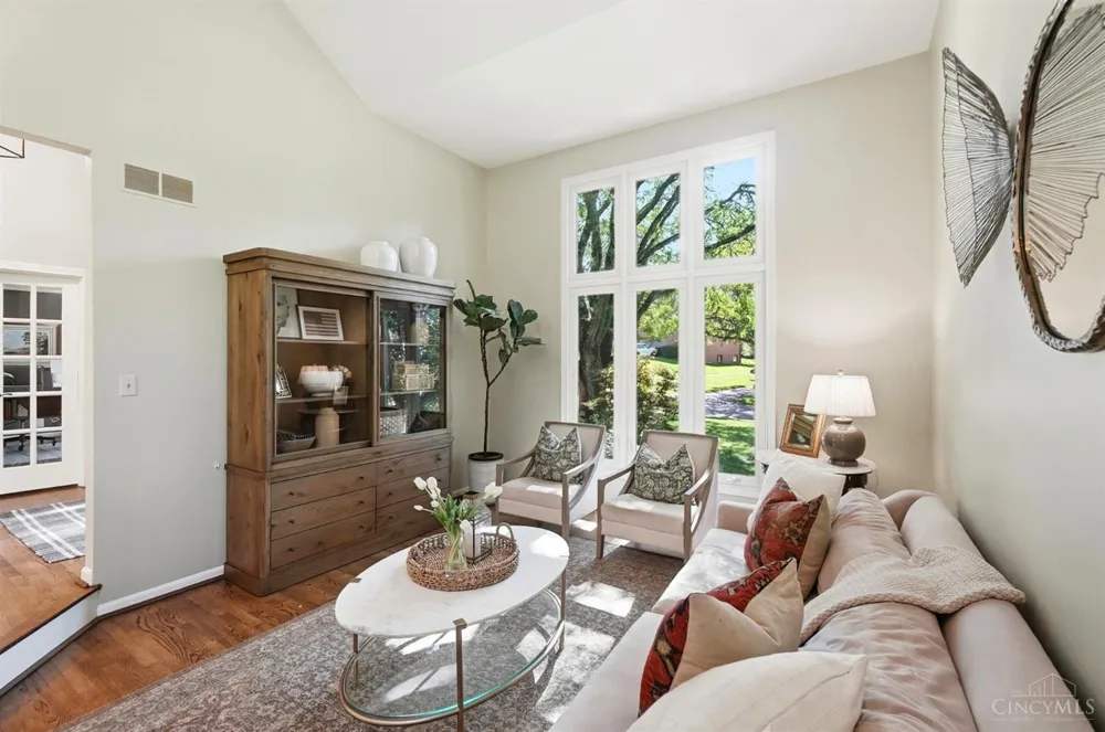 3831 Monets Lane Evendale, OH 45241