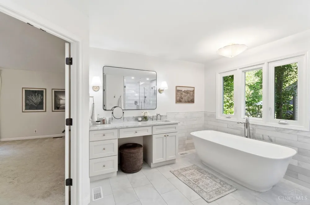 3831 Monets Lane Evendale, OH 45241
