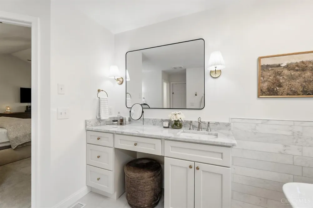 3831 Monets Lane Evendale, OH 45241