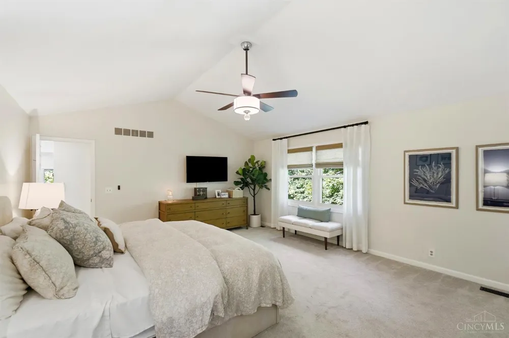3831 Monets Lane Evendale, OH 45241