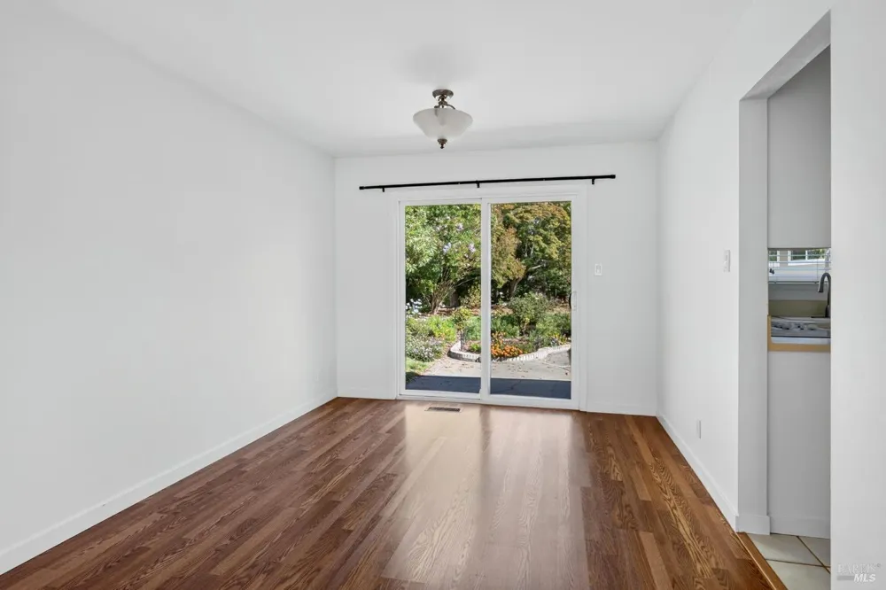 15 Betty Lane Novato, CA 94947