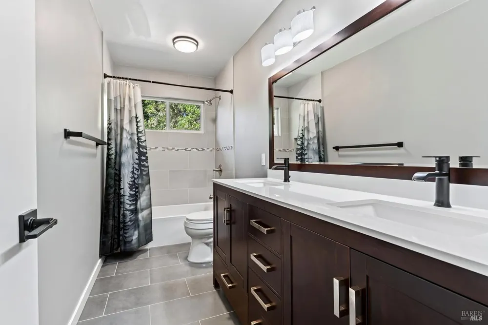 15 Betty Lane Novato, CA 94947