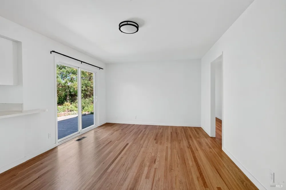 15 Betty Lane Novato, CA 94947