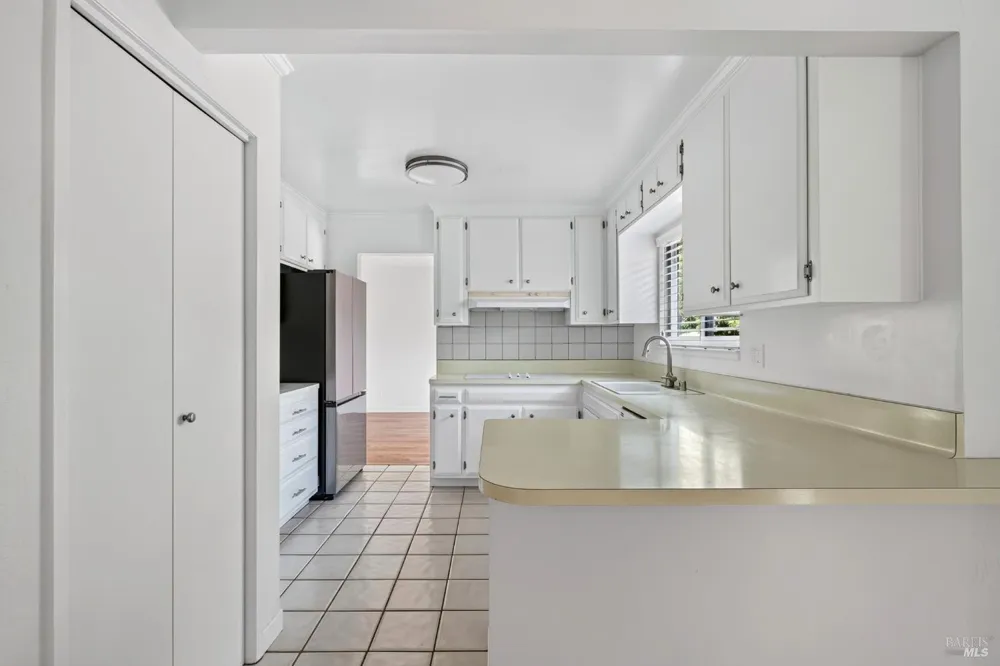 15 Betty Lane Novato, CA 94947
