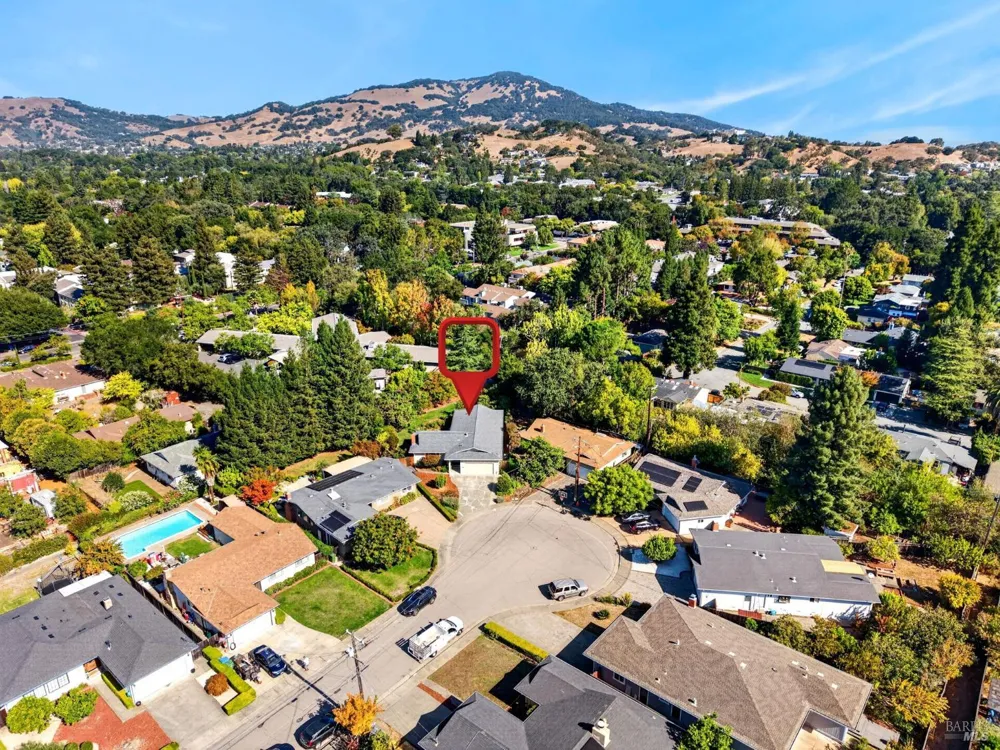 15 Betty Lane Novato, CA 94947