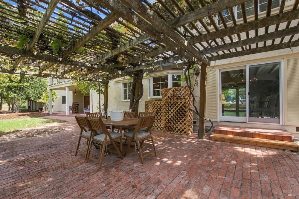 1225 Olive Hill Lane Napa, CA 94558