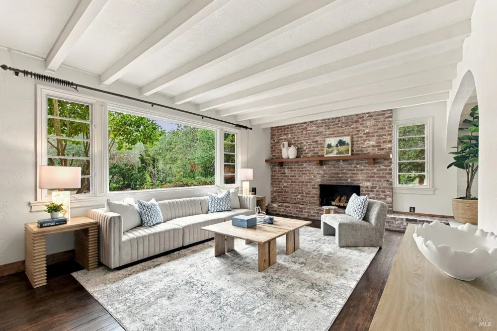 1225 Olive Hill Lane Napa, CA 94558