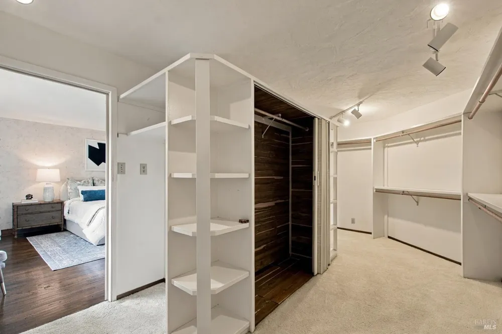 1225 Olive Hill Lane Napa, CA 94558