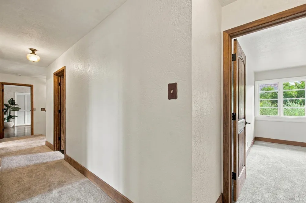 1225 Olive Hill Lane Napa, CA 94558
