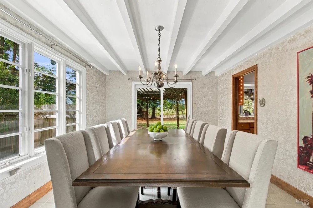 1225 Olive Hill Lane Napa, CA 94558