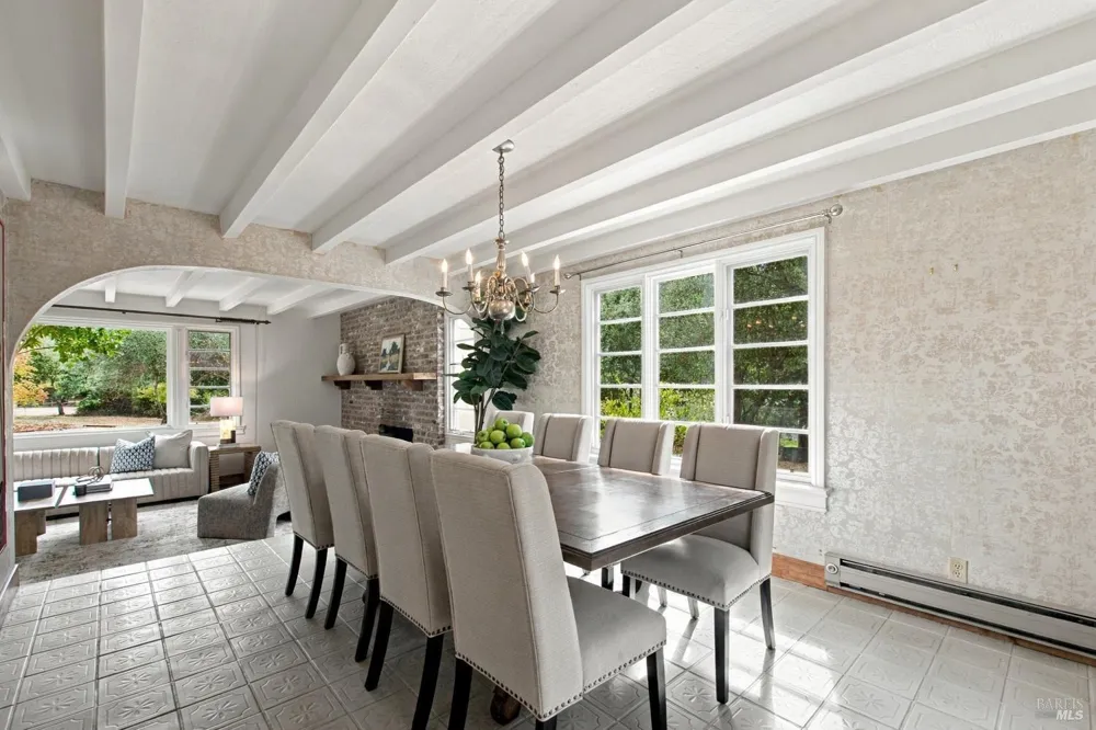 1225 Olive Hill Lane Napa, CA 94558