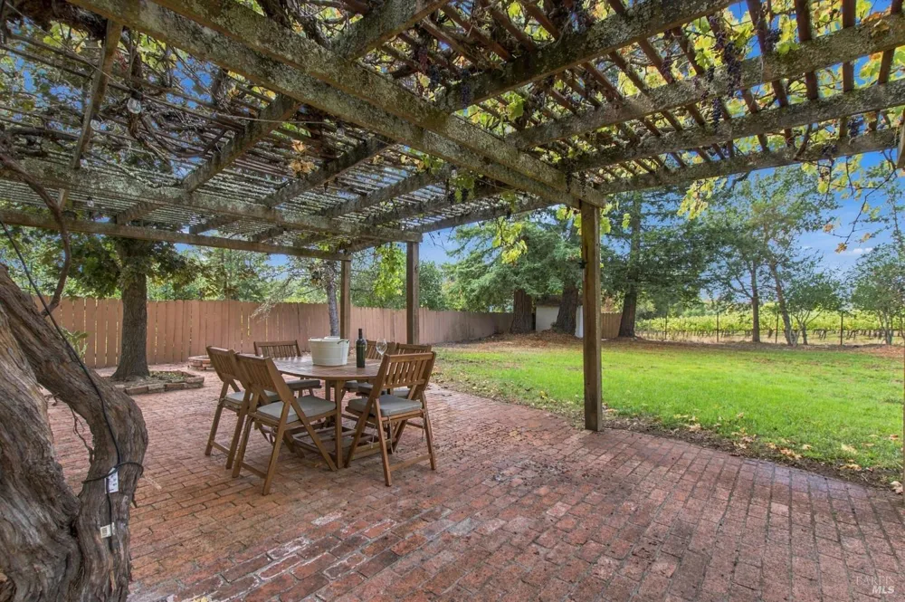 1225 Olive Hill Lane Napa, CA 94558