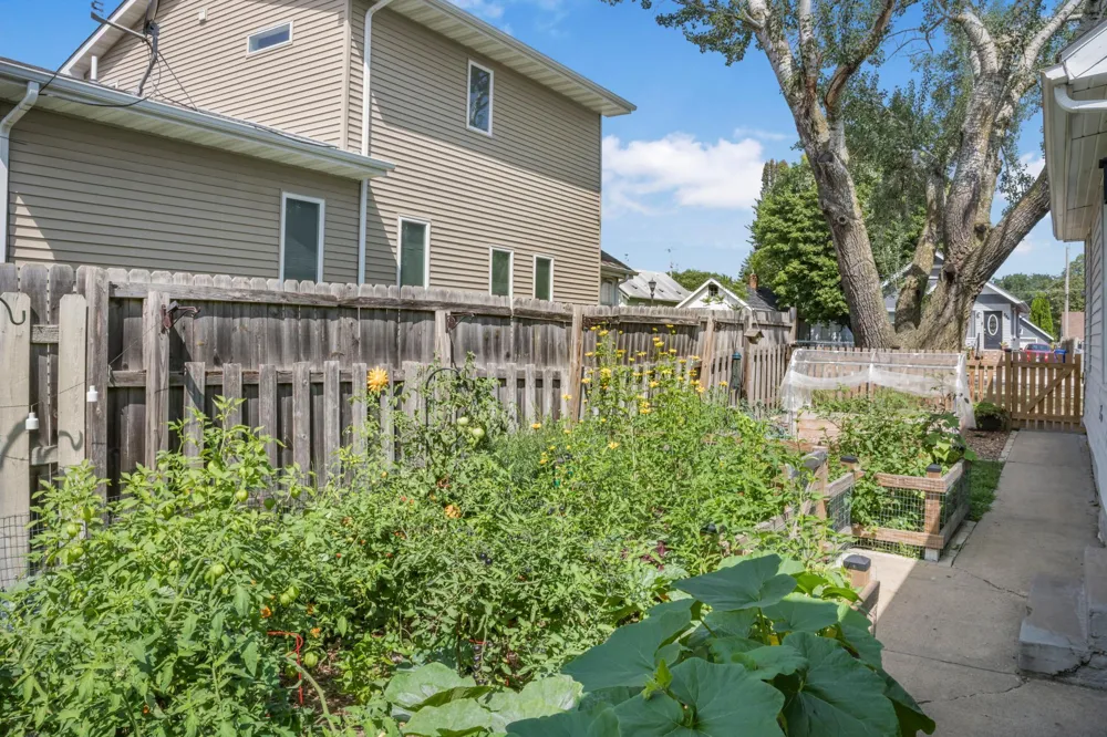 282 Annapolis Street E West Saint Paul, MN 55118