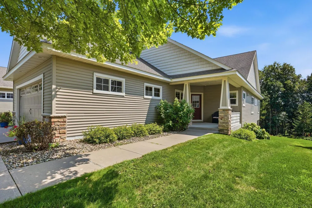 953 Firesteed Ridge Waconia, MN 55387