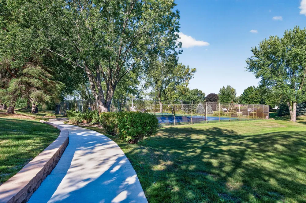 1442 Arden View Drive Arden Hills, MN 55112