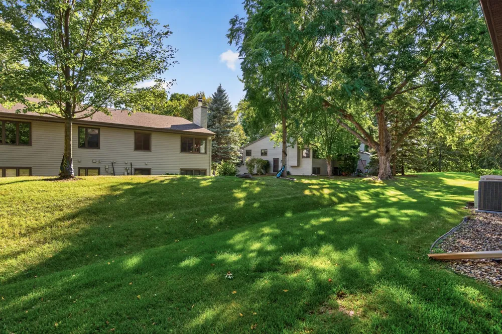 1442 Arden View Drive Arden Hills, MN 55112