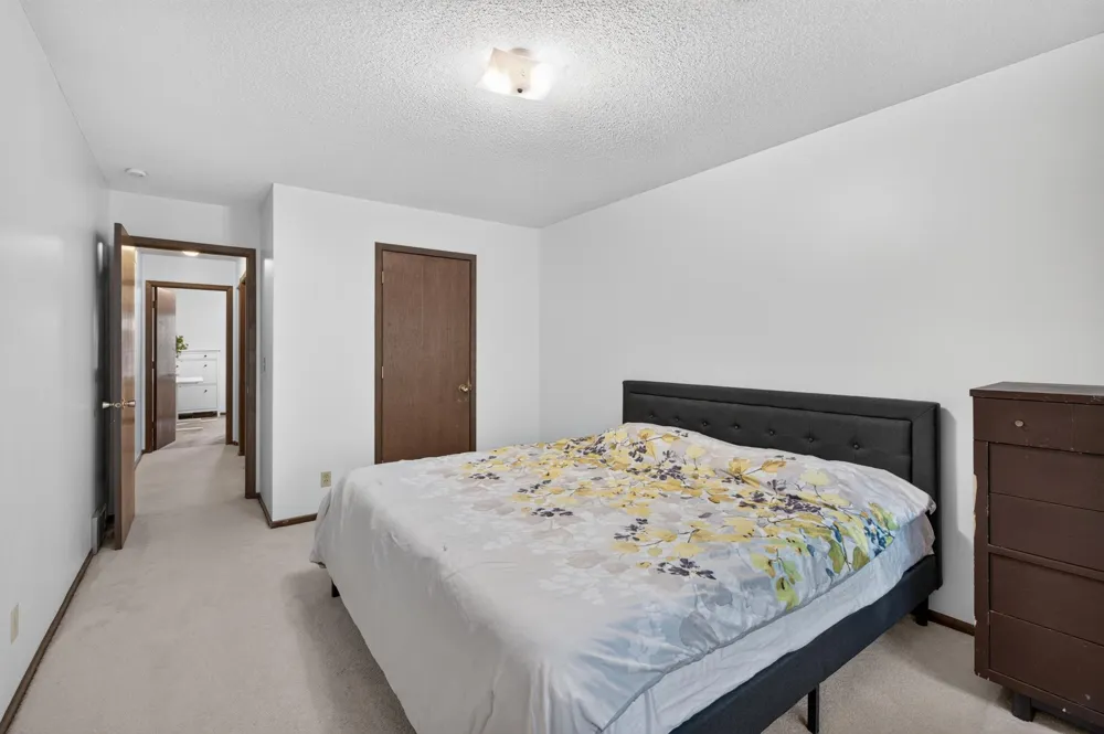 1442 Arden View Drive Arden Hills, MN 55112
