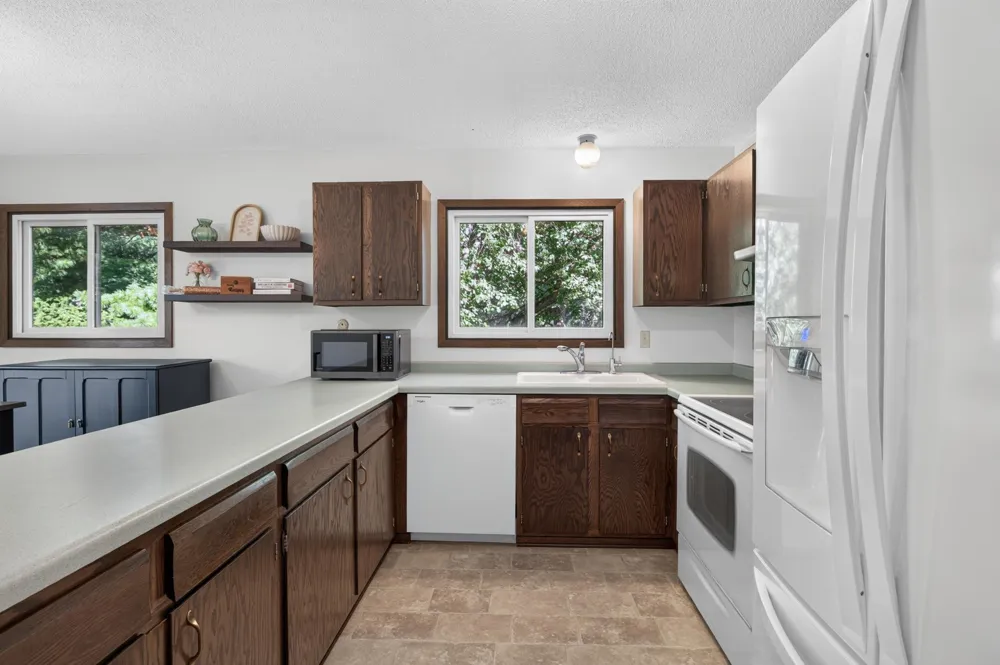 1442 Arden View Drive Arden Hills, MN 55112