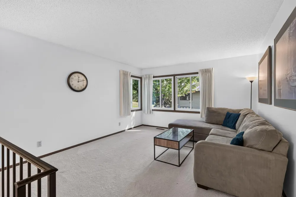 1442 Arden View Drive Arden Hills, MN 55112